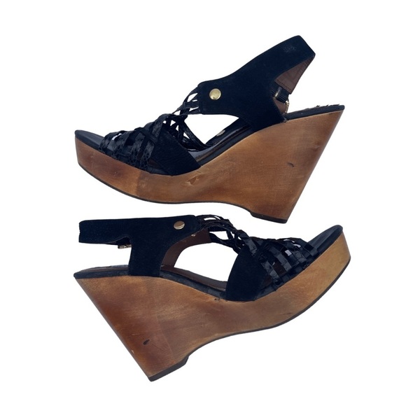 Steve Madden Shoes - Steve Madden Black Wooden Wedge Sandal